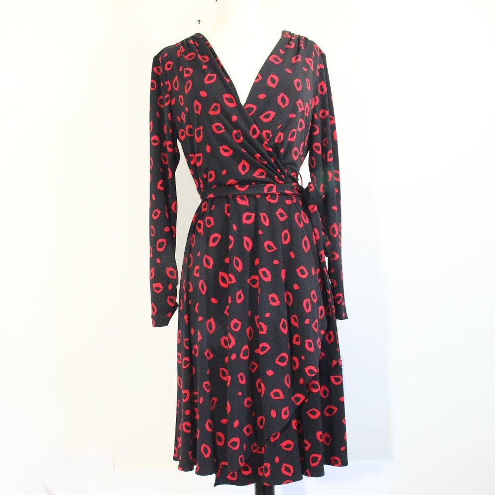 Vicky Tiel Wrap Dress New Small Women Long Sleeves Lip Print